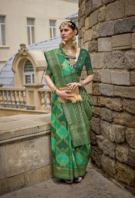Kimisha women's green silk blend saree with unstitched blouse piece 1