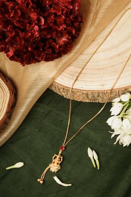 Gold-Plated Necklace with Laxmi Motif 3