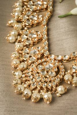 White Gold Kundan Necklace Set 3
