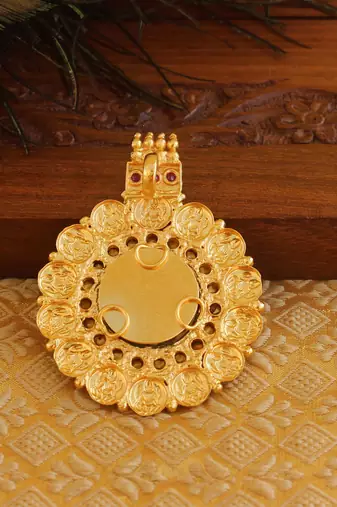 Kerala style gold platted krishna palakka pendant