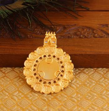 Kerala style gold platted krishna palakka pendant 3