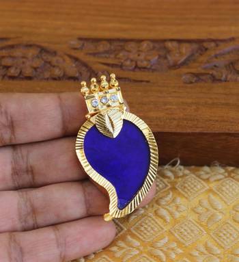 Kerala style gold platted mango palakka pendant 2