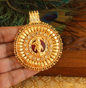 Kerala style gold platted krishna palakka pendant 2
