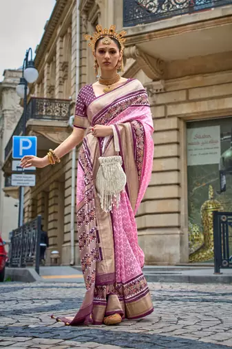 Kimisha Women'S Pink Silk Blend Saree With Unstitched Blouse Piece