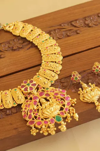 Gold platted temple ruby necklace set