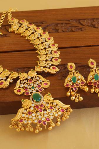 Gold platted real kempu peacock necklace set