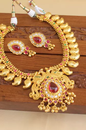 Gold platted mango peacock kempu necklace set