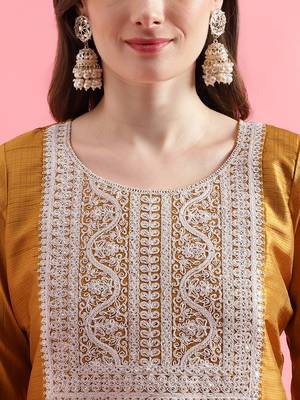  women cotton blend kurta pant set 4