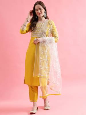  women cotton blend kurta pant set 1