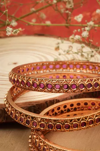 Set of 4 Bangles with Round Pink Stones