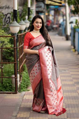 Brown soft silk saree with unstitched blouse piece