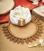 Necklace Set and Pair of Earrings with Gold-Plated Diamond Shaped Design