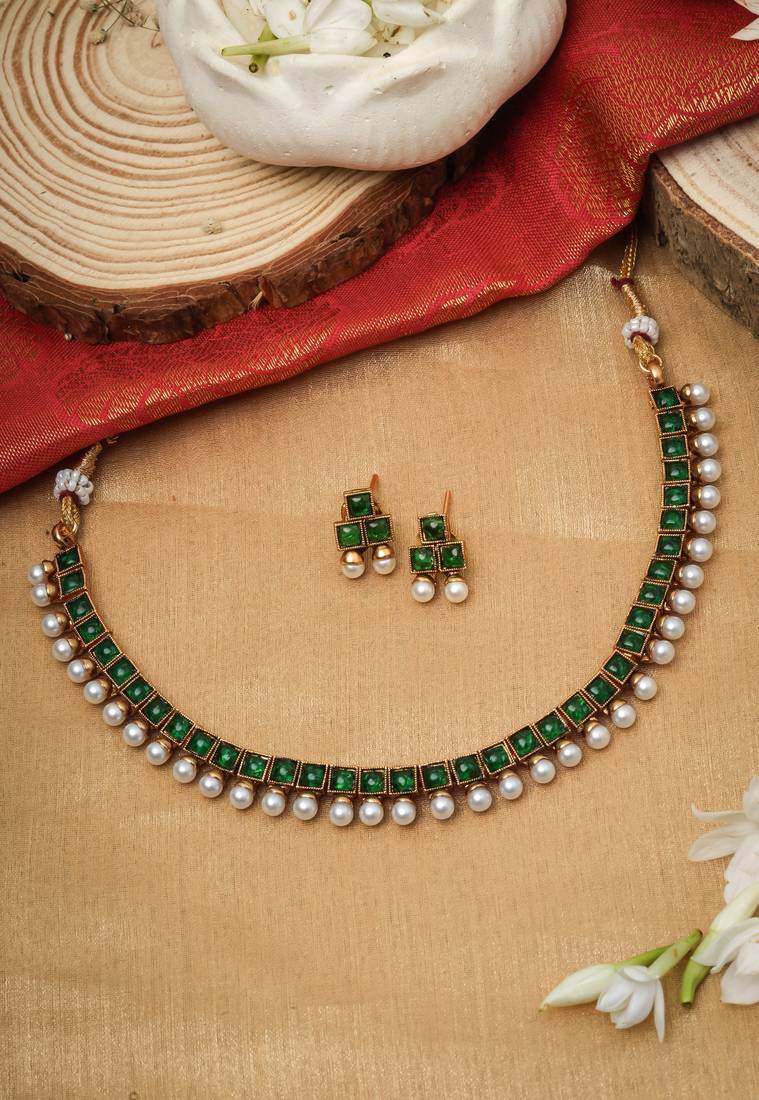 Green White Necklace Sets