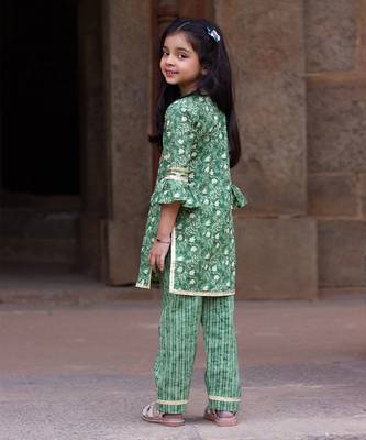 Amba suit set 4