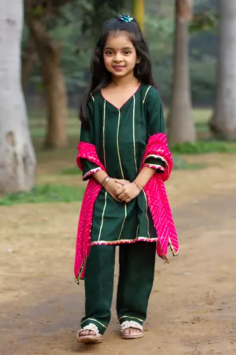 Azma green kurta pyjama set