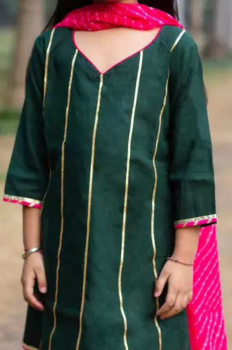 Azma green kurta pyjama set