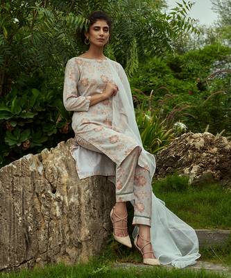 Tea Green Kurta Set 5