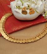 Golden Radiance Ensemble: Necklace Set and Pair of Earrings