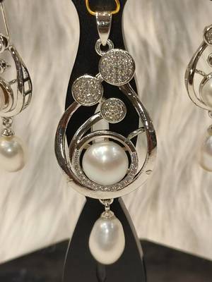 Mannat raj pearls & jewellers natural fresh water pearls hyderabadi pearls charming and designer pendant set 3