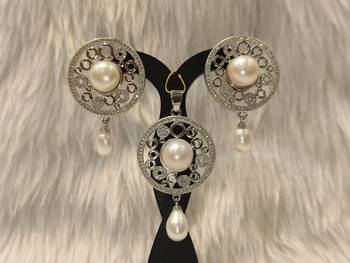 Mannat raj pearls & jewellers natural fresh water pearls hyderabadi pearls unique designer pendant set 2