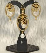 Mannat raj pearls & jewellers natural fresh water pearls hyderabadi pearls daily wear designer pendant set