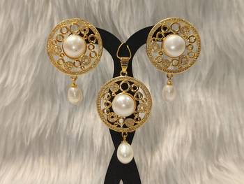 Mannat raj pearls & jewellers natural fresh water pearls hyderabadi pearls charming and designer pendant set 2