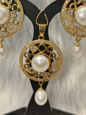 Mannat raj pearls & jewellers natural fresh water pearls hyderabadi pearls charming and designer pendant set 3