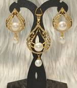 Mannat raj pearls & jewellers natural fresh water pearls hyderabadi pearls daily wear designer pendant set