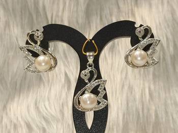 Mannat raj pearls & jewellers natural fresh water pearls hyderabadi pearls exclusive designer pendant set 2