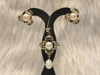 Mannat raj pearls & jewellers natural fresh water pearls hyderabadi pearls charming and designer pendant set 2