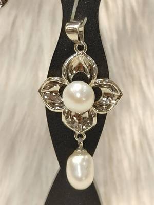 Mannat raj pearls & jewellers natural fresh water pearls hyderabadi pearls charming and designer pendant set 3