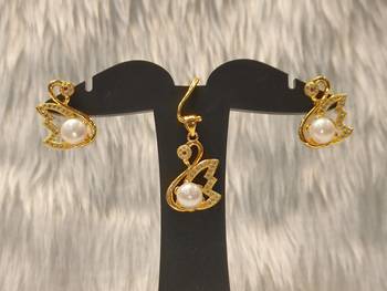 Mannat raj pearls & jewellers natural fresh water pearls hyderabadi pearls beautiful designer pendant set 2