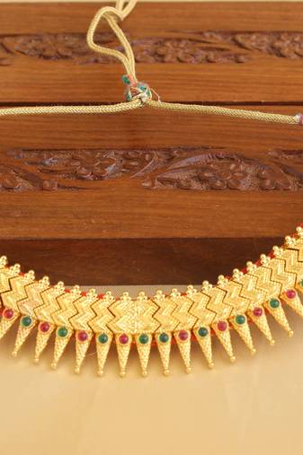Gold platted necklace  set