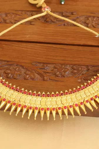 Gold platted necklace  set