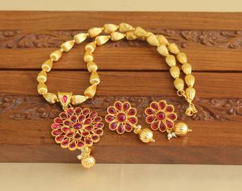 Gold platted kempu necklace set 2