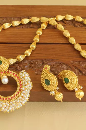 Gold platted mango kempu necklace set