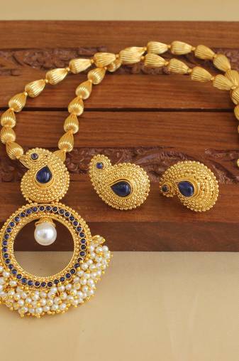Gold platted mango kempu necklace set