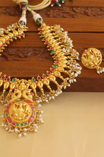 Gold platted peacock temple kempu necklace set