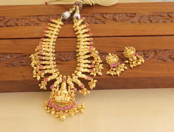 Gold platted peacock temple kempu necklace set 1