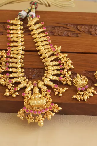Gold platted peacock temple kempu necklace set