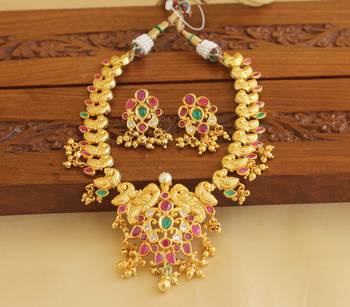 Gold platted peacock kempu necklace set 1