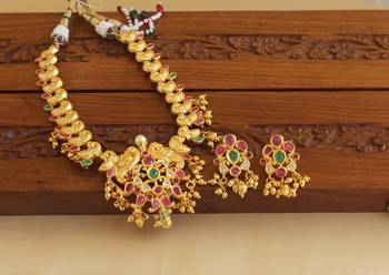 Gold platted peacock kempu necklace set 2