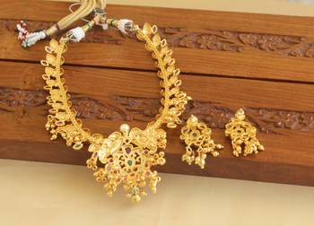 Gold platted peacock kempu necklace set 3