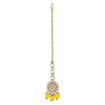 traditional kundan pearl choker necklace with jhumki earrings & maang tikka set  4