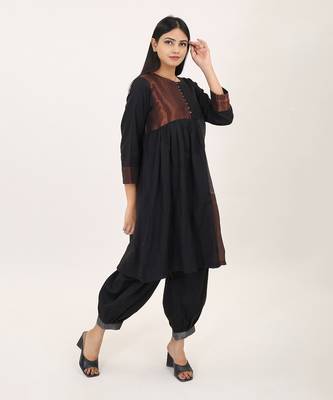 Black cotton zari handlom kurta set 3