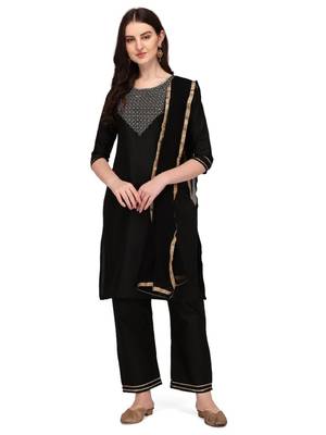 Flute fashion embroidery kurta sets for women 2