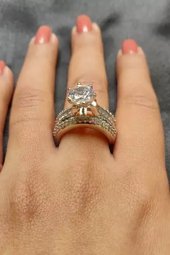 Ad ring