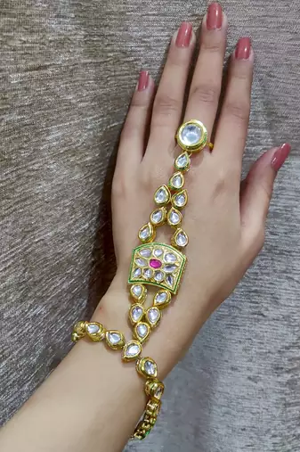 Kundan hand harness