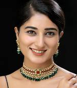 Gold finish kundan necklace set