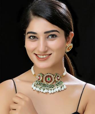 Gold finish multicolor kundan choker set 1